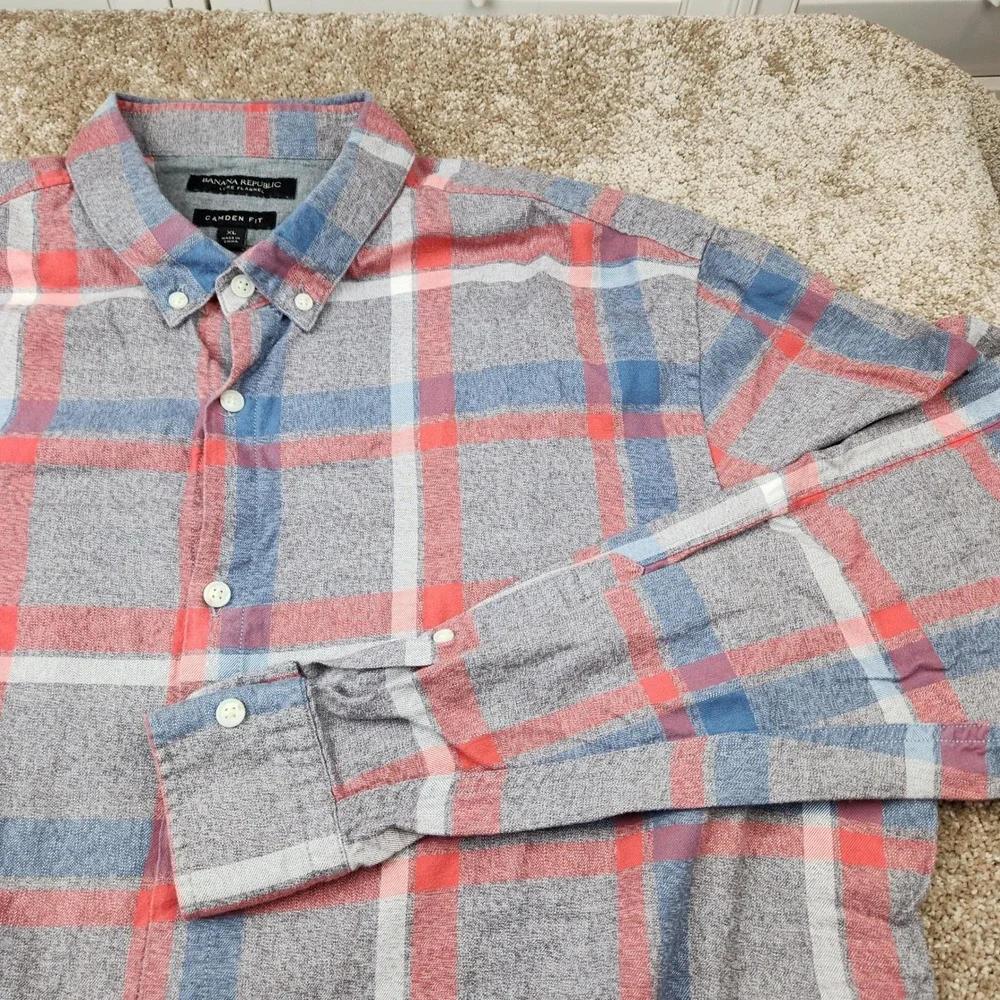 Banana Republic Camden Fit Luxe Flannel Shirt Mens XL Grey Red Blue Plaid Cotton